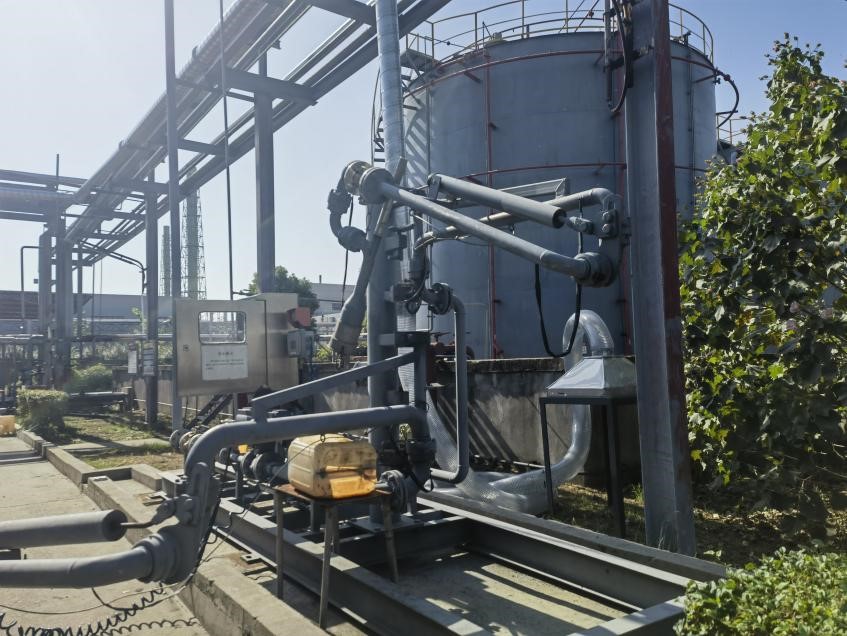 e51047388d606310b107d4b15e516a2